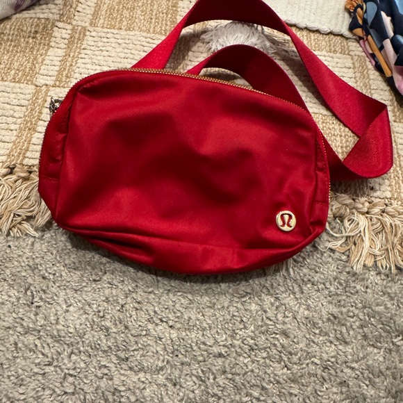 lululemon athletica Handbags - Lululemon belt bag